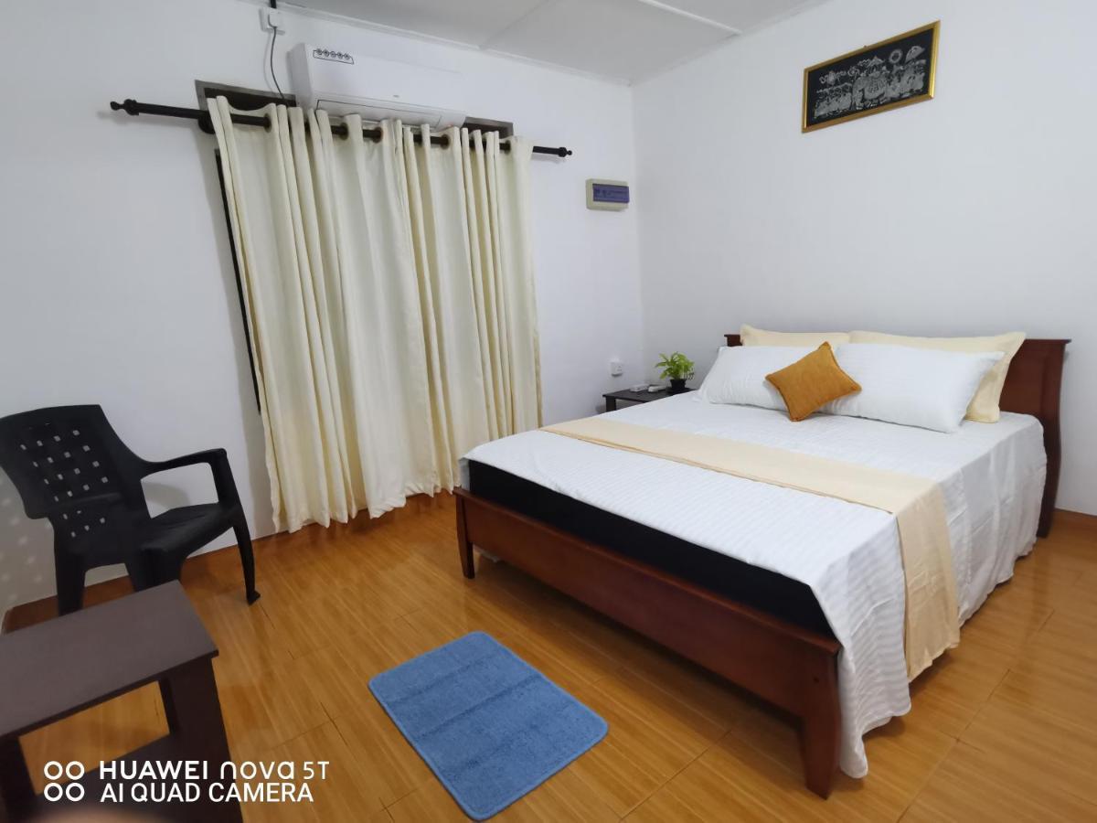Bee Cottage Negombo Eksteriør bilde